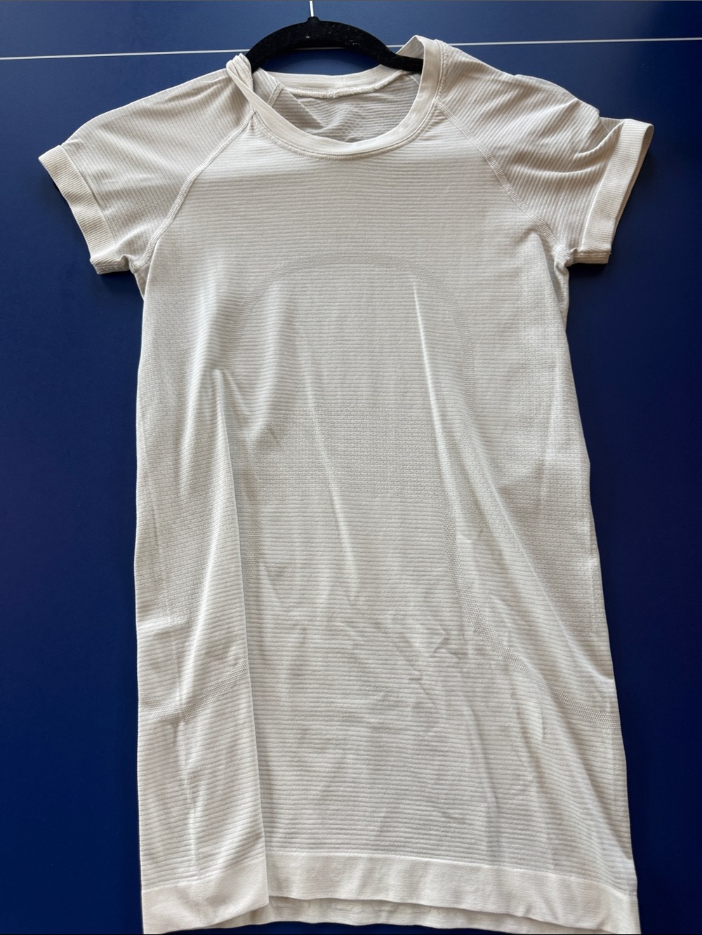 Short Sleeve Crewneck Tee long - white Lululemon size 2